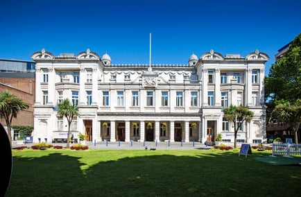 Queen Mary University of London1