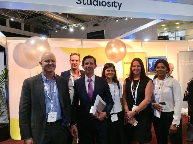 Studiosity team meets Simon Birmingham at the Universities Australia Higher Education Conference