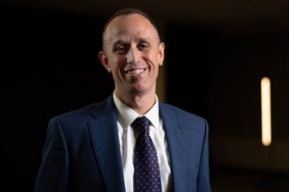 Dr Derrick Anderson