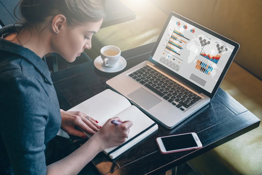 Writing an essay or dissertation? Here's what you need to know about the difference between proofreading and editing.